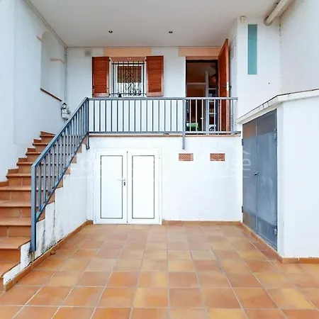 Casa En Sant Antoni De Tatil Evi *