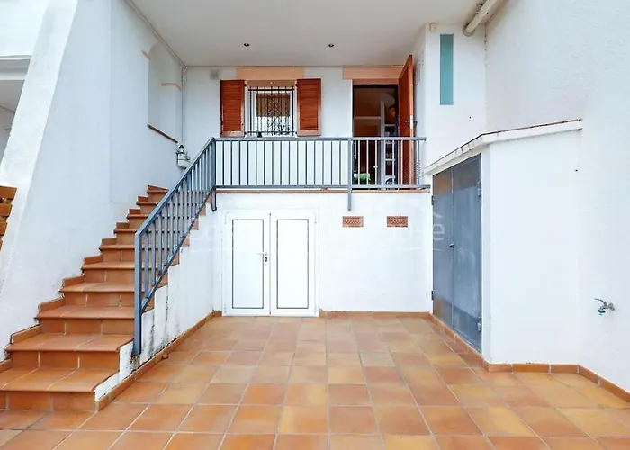 Casa En Sant Antoni De Tatil Evi *